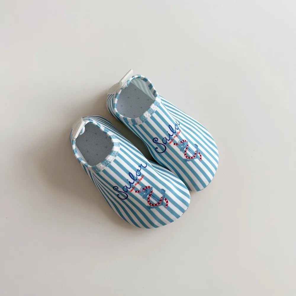 Chaussures aquatiques fille Rayures bleues – confort pieds nus talons plats été vacances